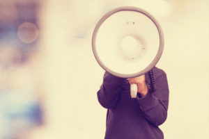 O que é Buzz Marketing e por que ele está dominando as conversas sobre influência